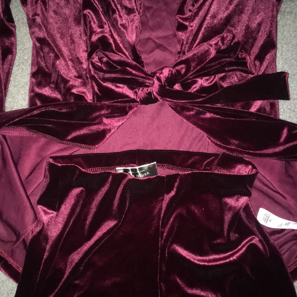 Matching set - Picture 3 of 3
